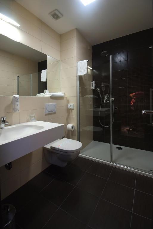 Hotel Park Добой Екстер'єр фото